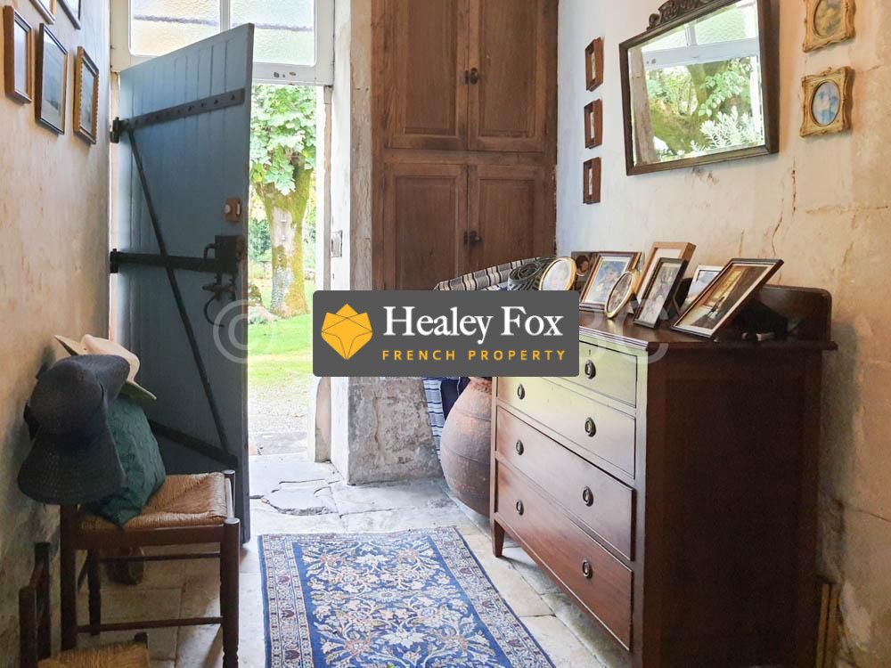 Property photo 2 of 23