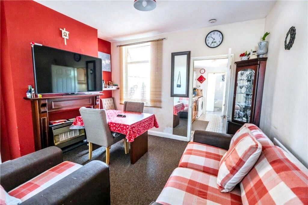 Property photo 2 of 14