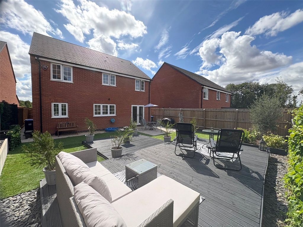 Property photo 2 of 31 Picture No. 83