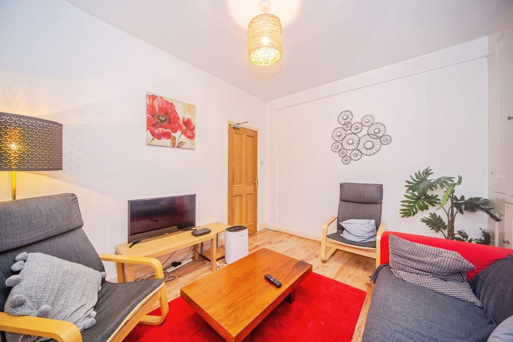 Property photo 3 of 16 Pbox-Img.Jpg