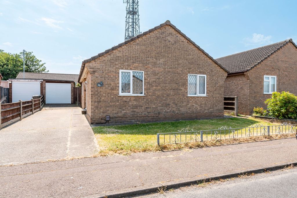 Property photo 1 of 15