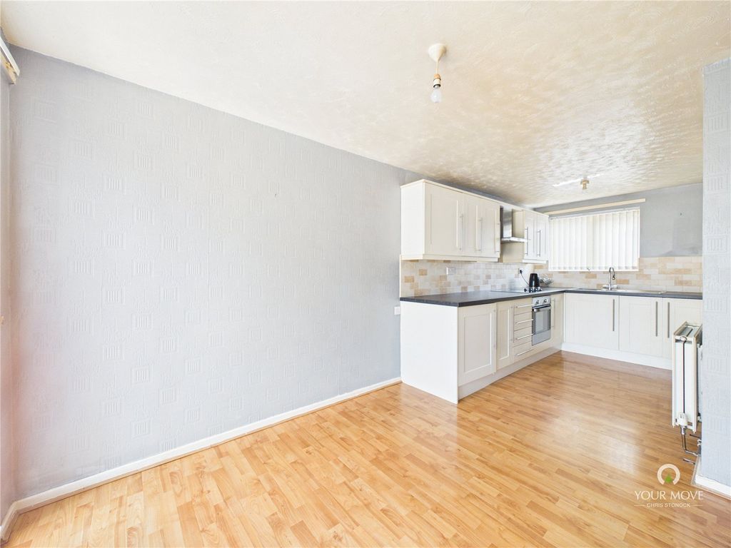 Property photo 2 of 12 Picture No. 04