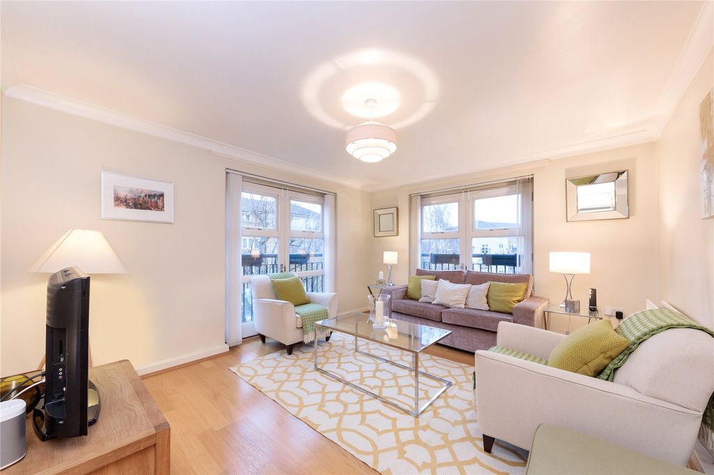 Property photo 1 of 17 Reception Room