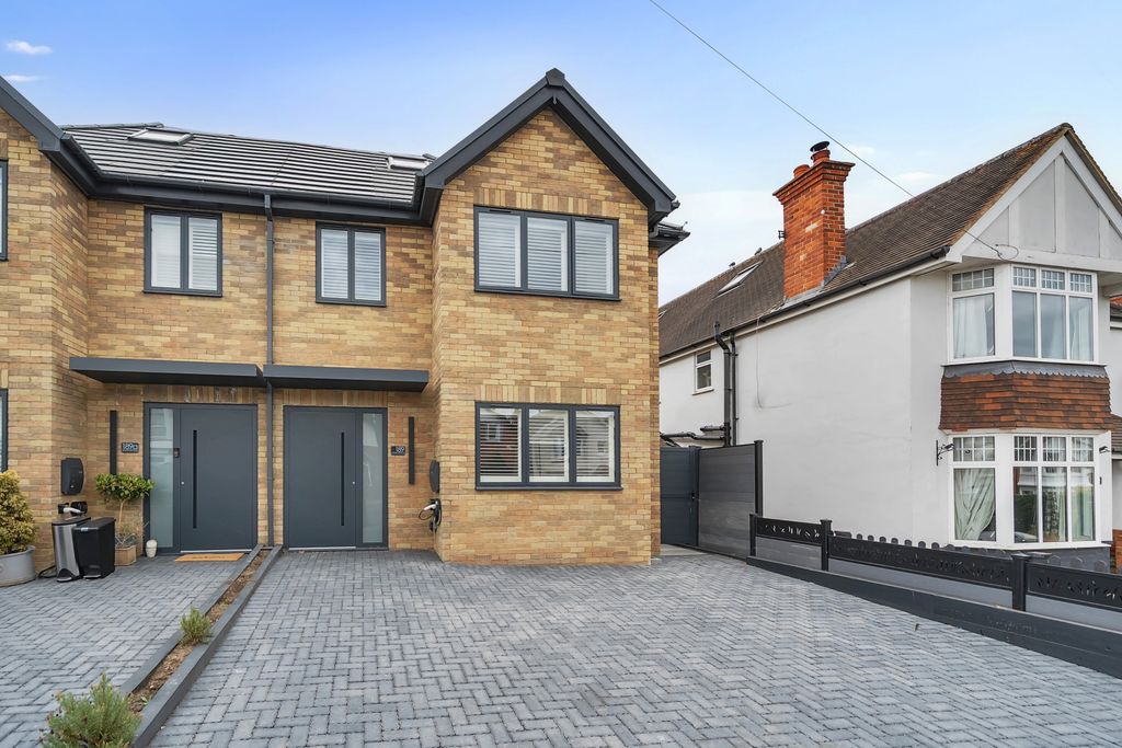 Property photo 1 of 20