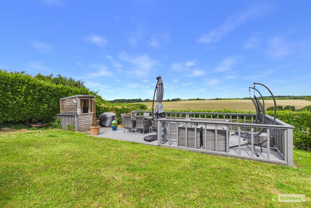 Property photo 2 of 17 51E4F2d7B92B47229E246ee818cd17c0_100_Cam04580G0-Pr