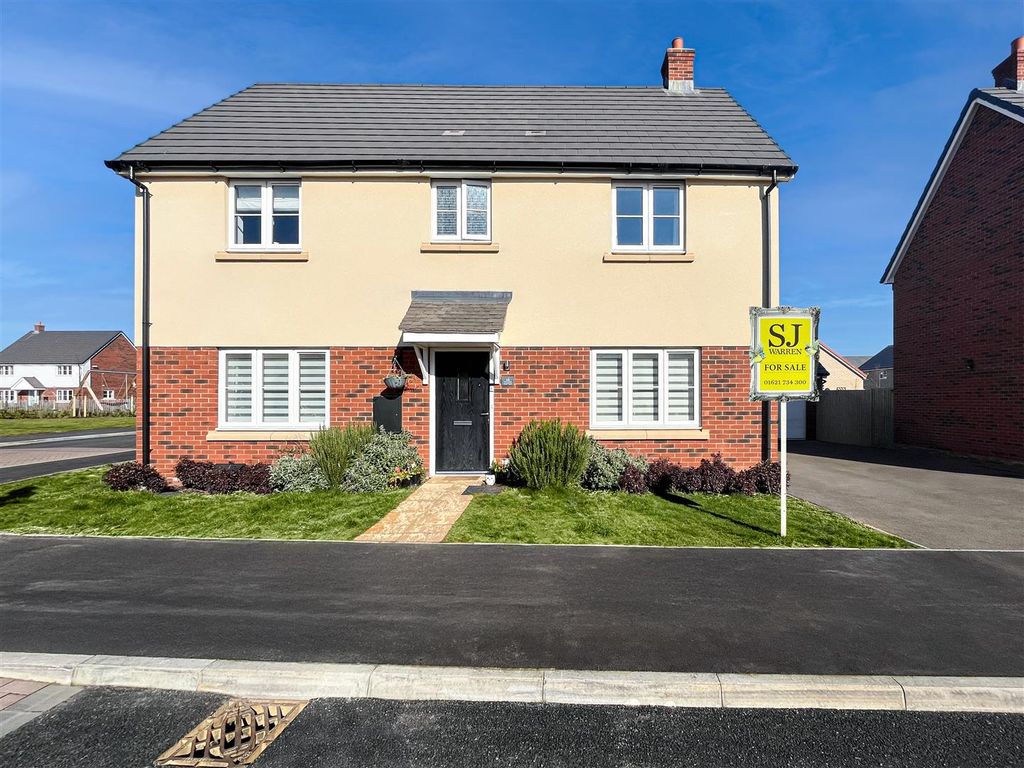 Property photo 2 of 27 Front