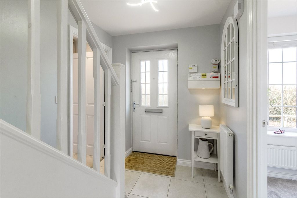 Property photo 3 of 20 Picture No. 02