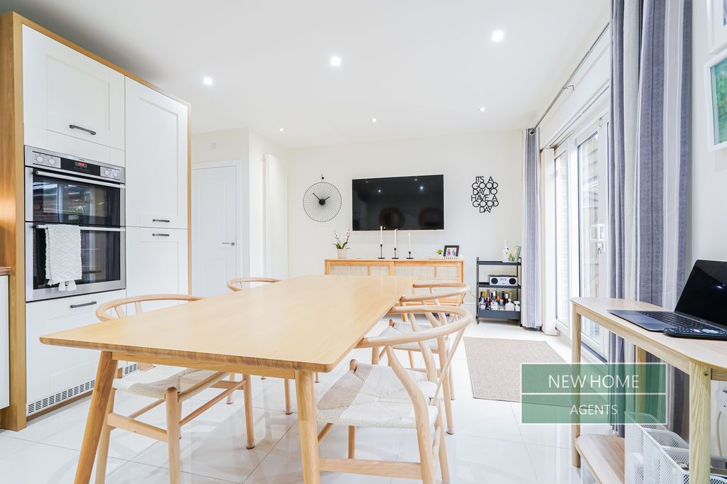 Property photo 3 of 20 Photo 16