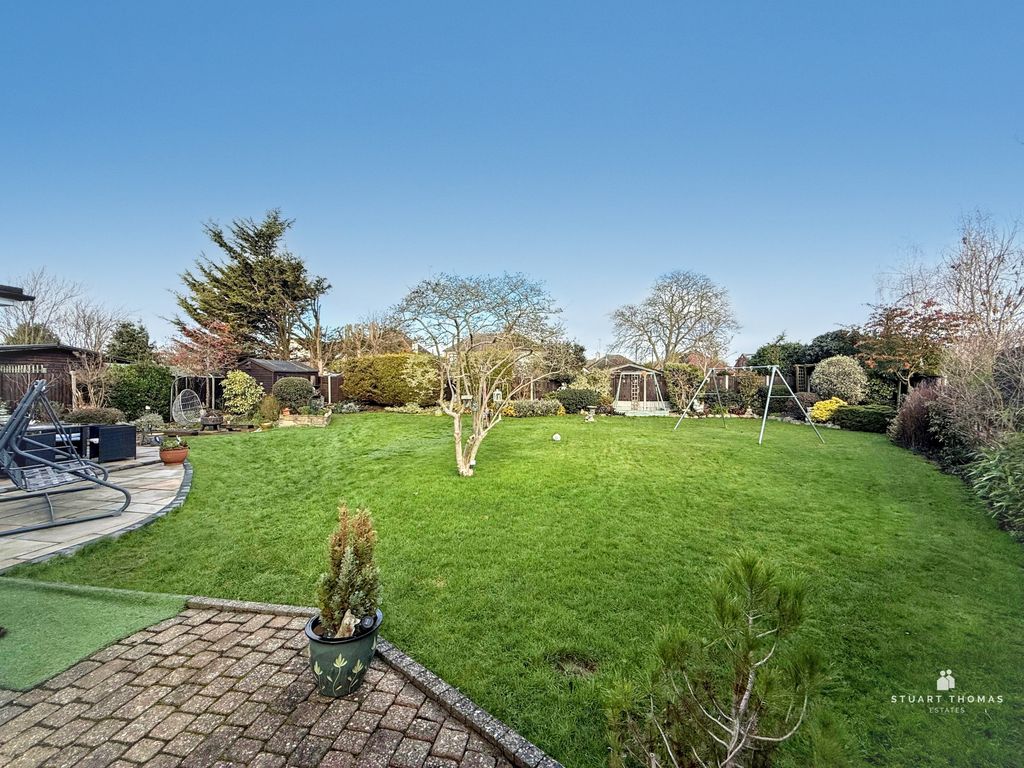 Property photo 2 of 25 5