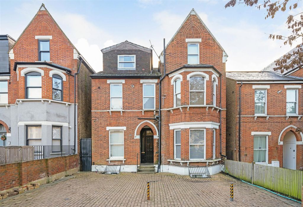 Property photo 2 of 9 117 Croydon Road-1.Jpg