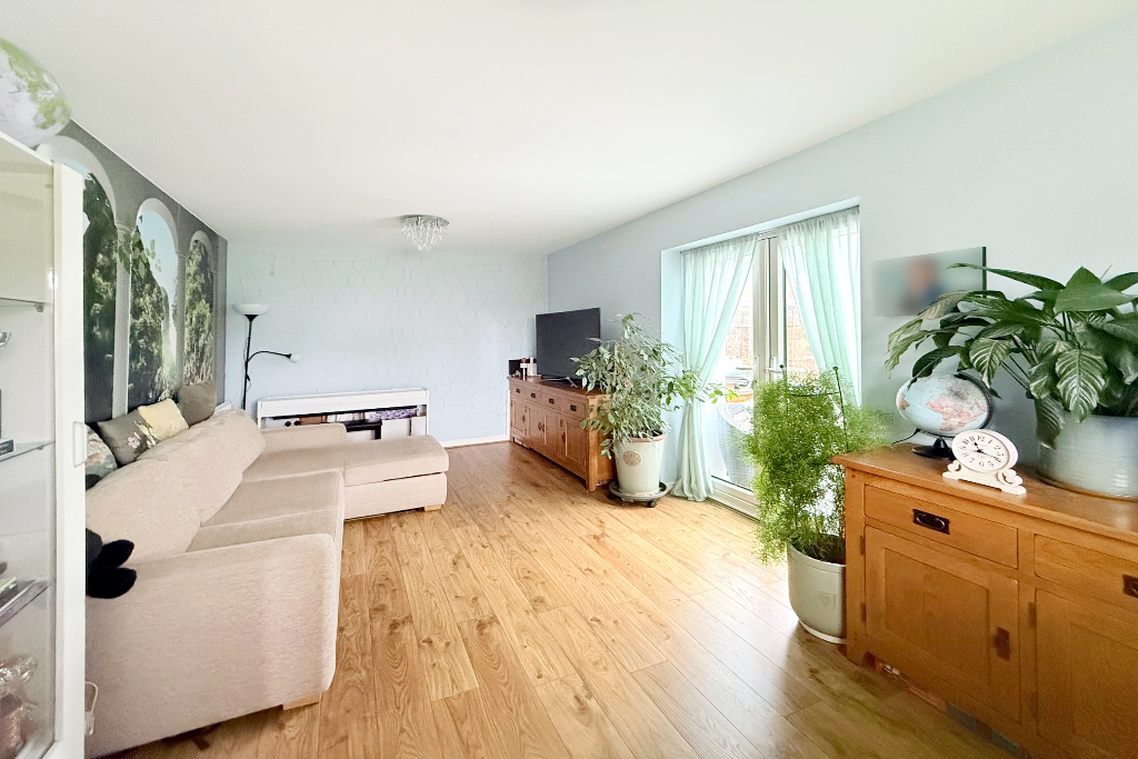 Property photo 3 of 12 Img9678Dpportalsize