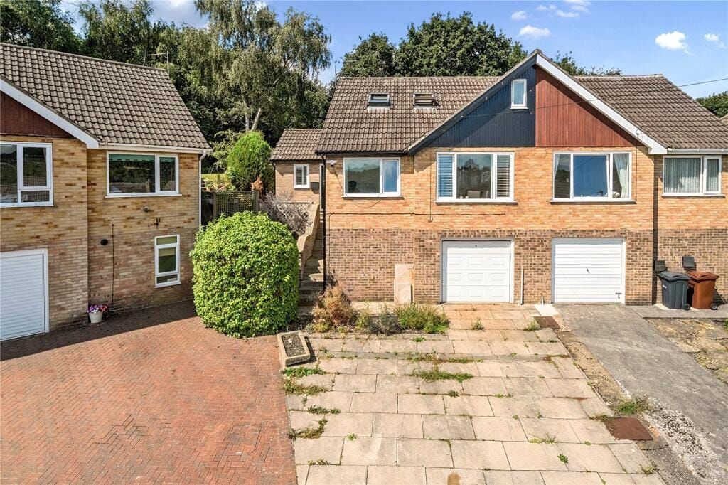 Property photo 1 of 25
