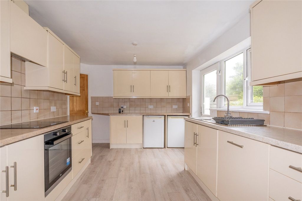 Property photo 2 of 15 Picture No. 09