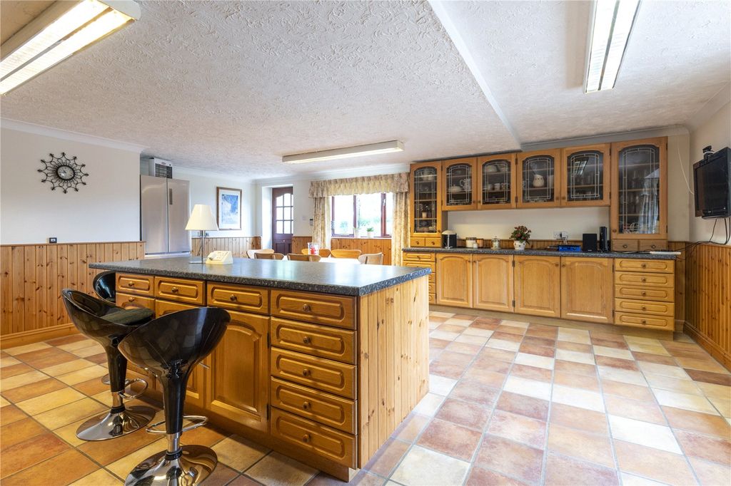 Property photo 3 of 31 Picture No. 79