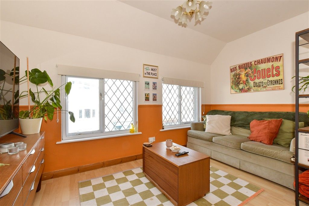Property photo 3 of 7 Lounge/ Dining Room
