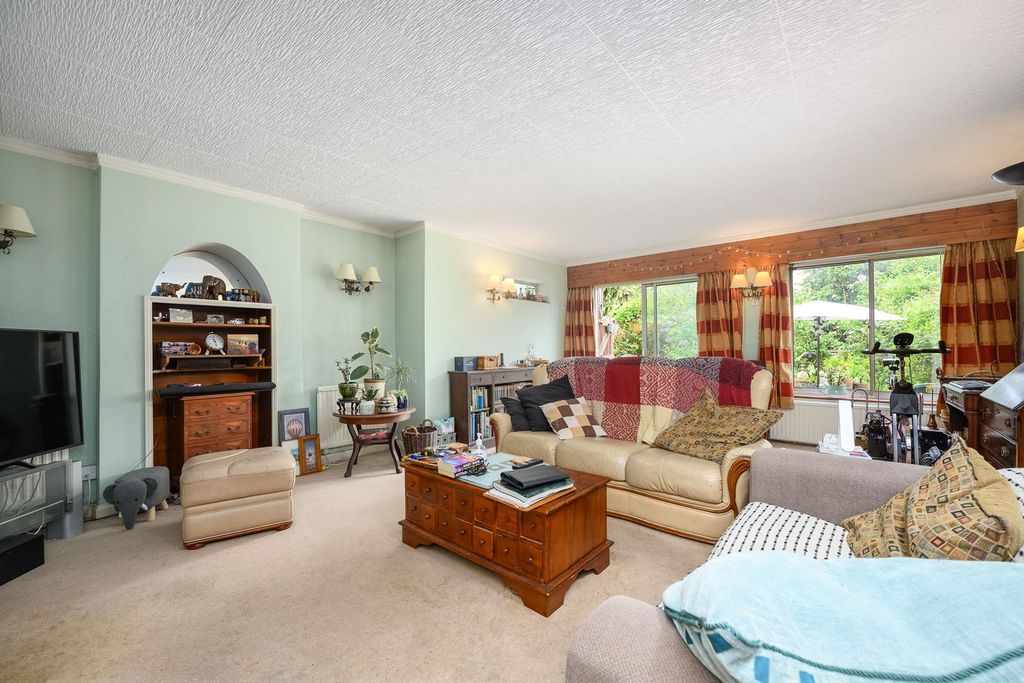 Property photo 2 of 7