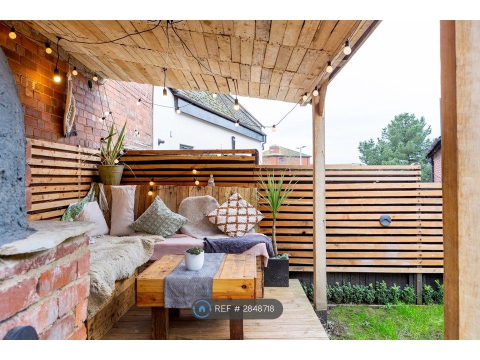 Property photo 3 of 27