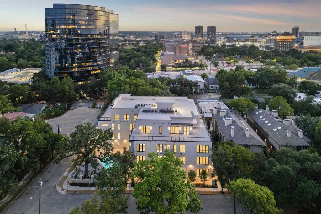 Property photo 1 of 27