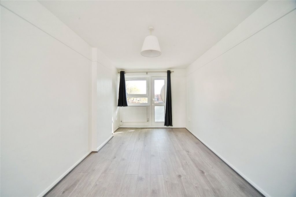 Property photo 2 of 17 Picture No. 07