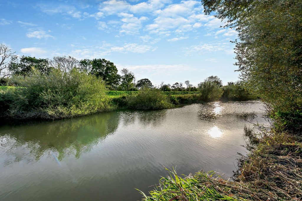 Property photo 2 of 30 River Frontage