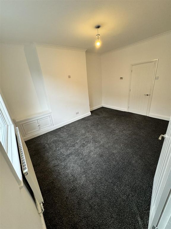 Property photo 3 of 17 3.Jpeg