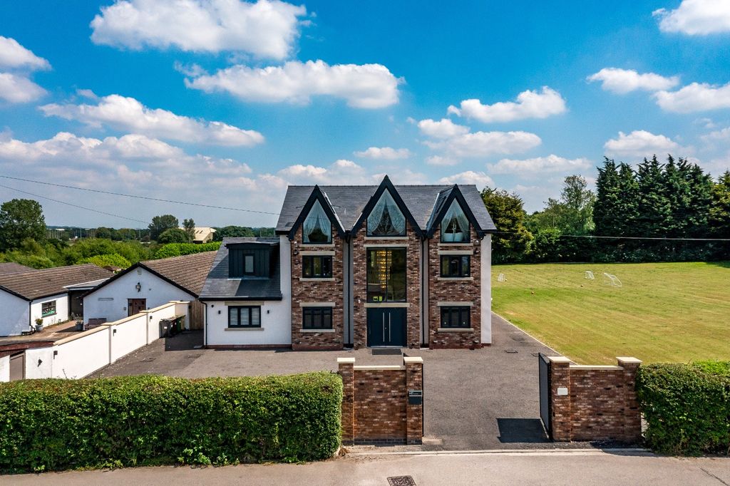 Property photo 1 of 33 3611980