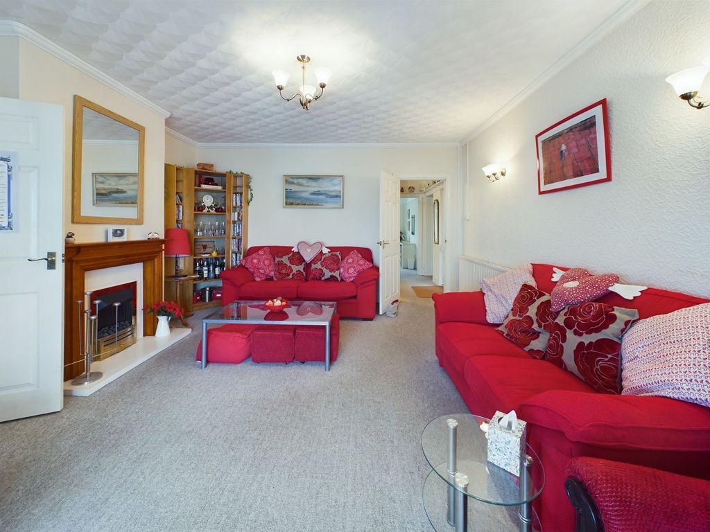 Additional image 12 of 3 bed detached bungalow for salePointfields Crescent, Milford Haven SA73