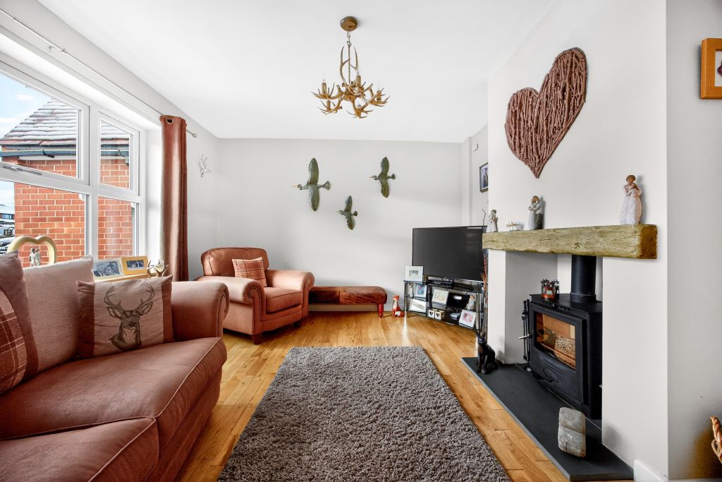 Property photo 3 of 16