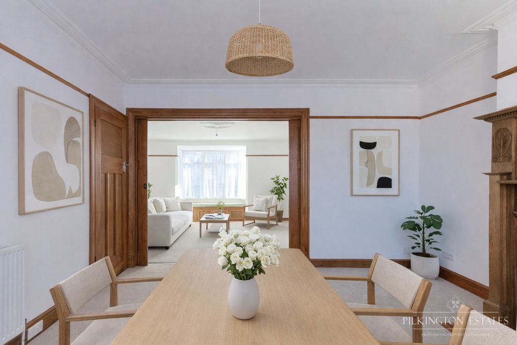 Property photo 3 of 12 4985925