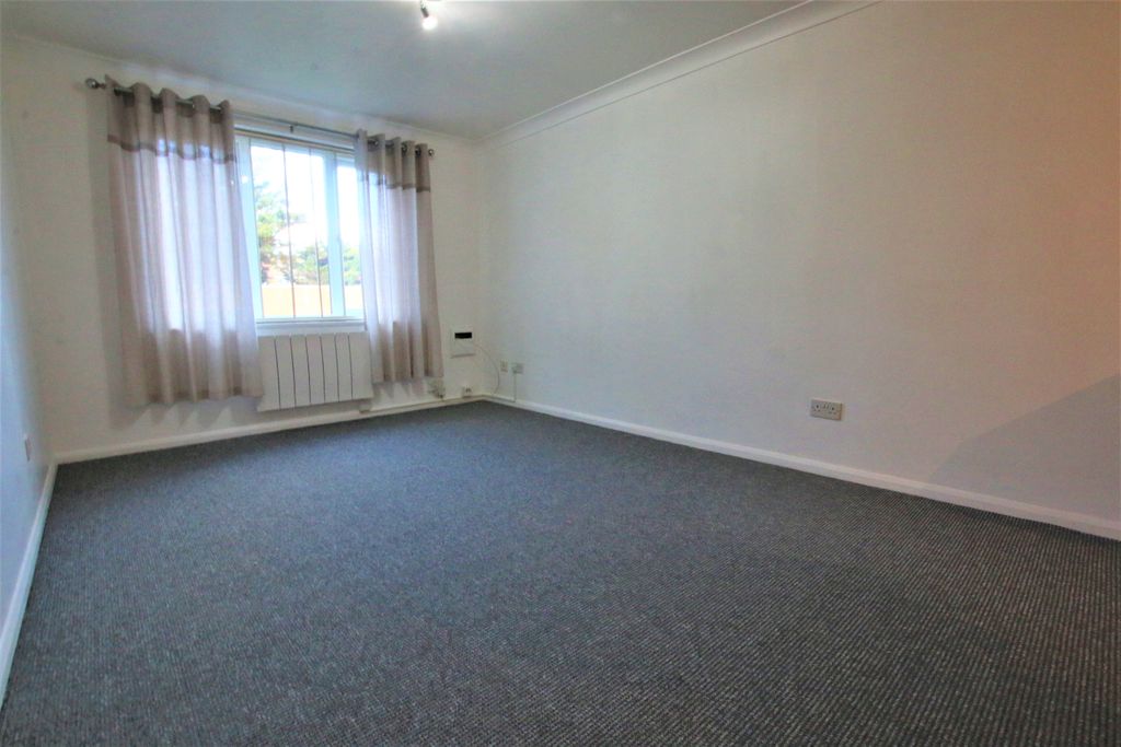 Property photo 3 of 5 Img_9054