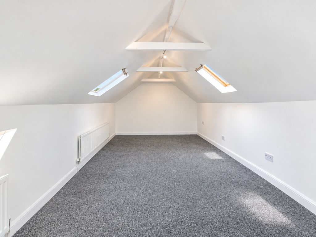 Property photo 3 of 8 Loft Bedroom