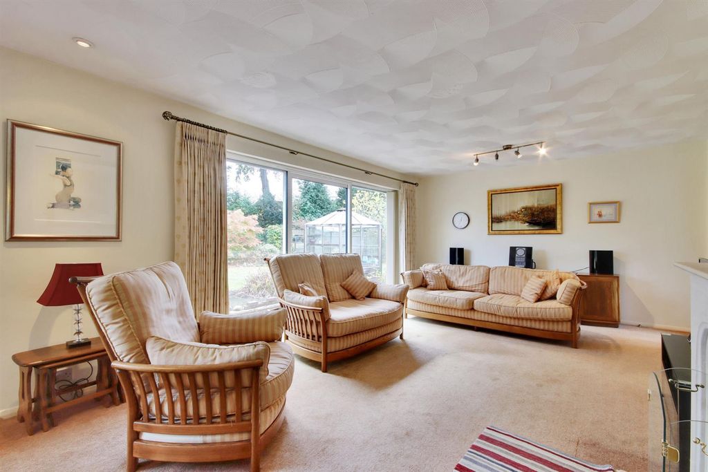 Property photo 2 of 19 62047_013.Jpg