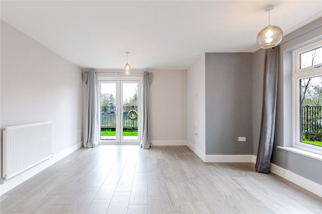 Property photo 3 of 18 Picture No. 03