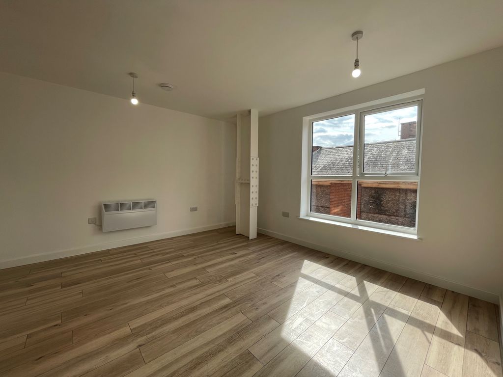 Property photo 2 of 5 Living Room