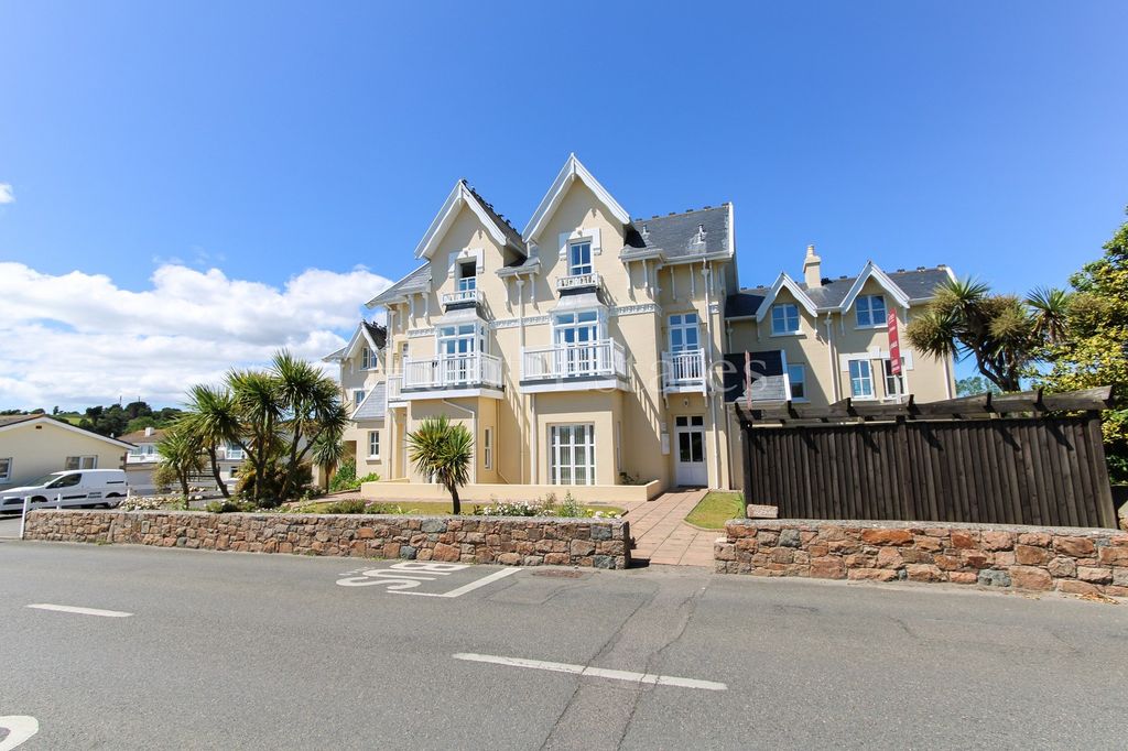 Property photo 2 of 22 Not Specified