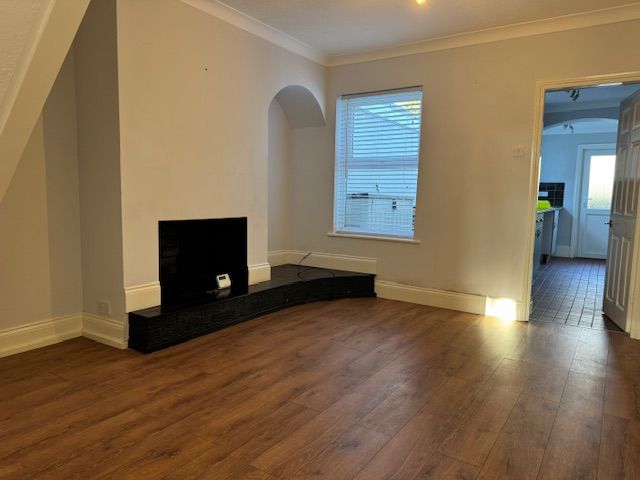 Property photo 3 of 11 Img_2700