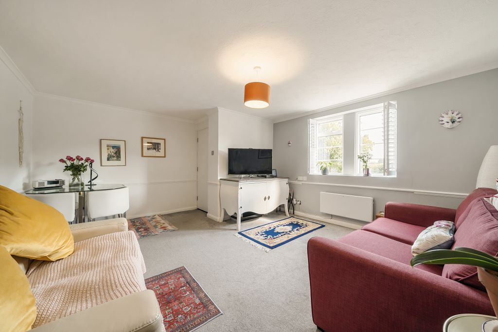 Property photo 3 of 10