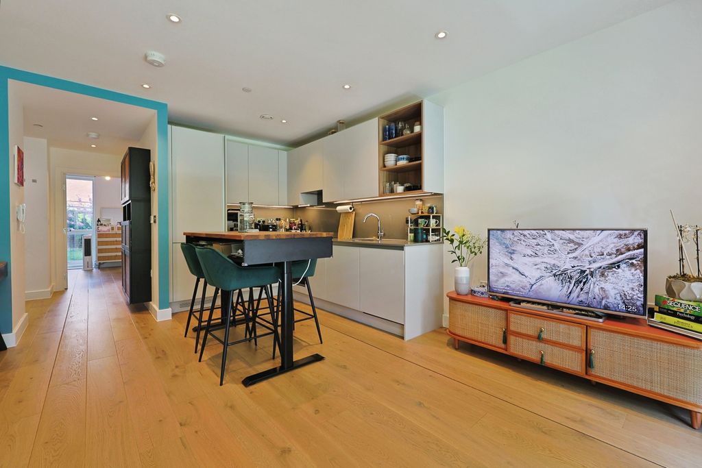 Property photo 1 of 22 Open Plan Living