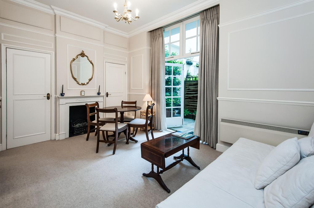 Property photo 1 of 9 Reception Room