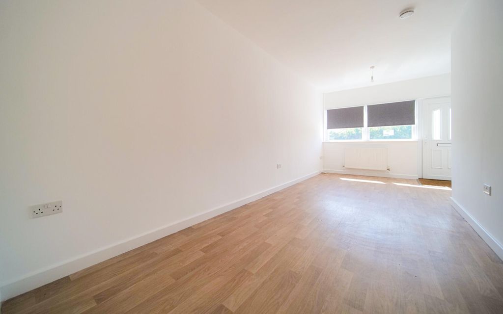 Property photo 3 of 9 Living Room