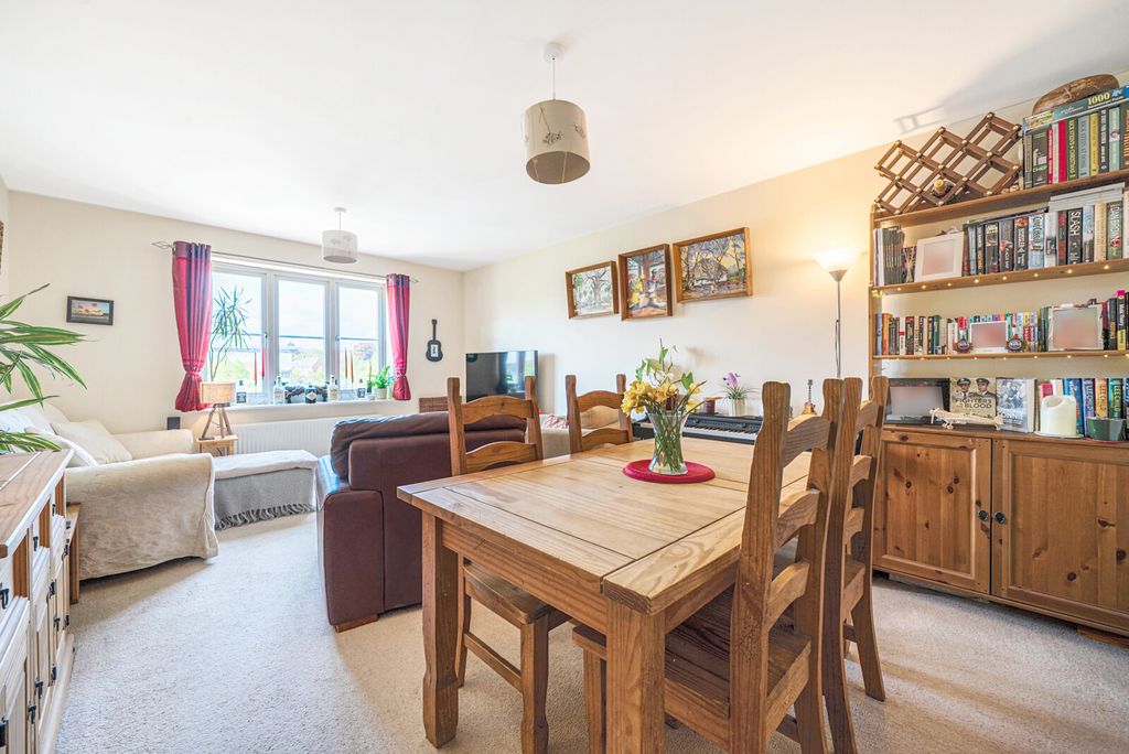 Property photo 3 of 18 1440105-21-69E798...