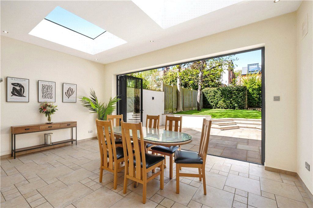 Property photo 2 of 14 Picture No. 27