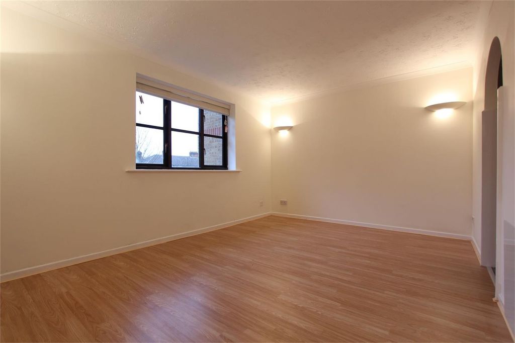 Property photo 2 of 9 Living Room