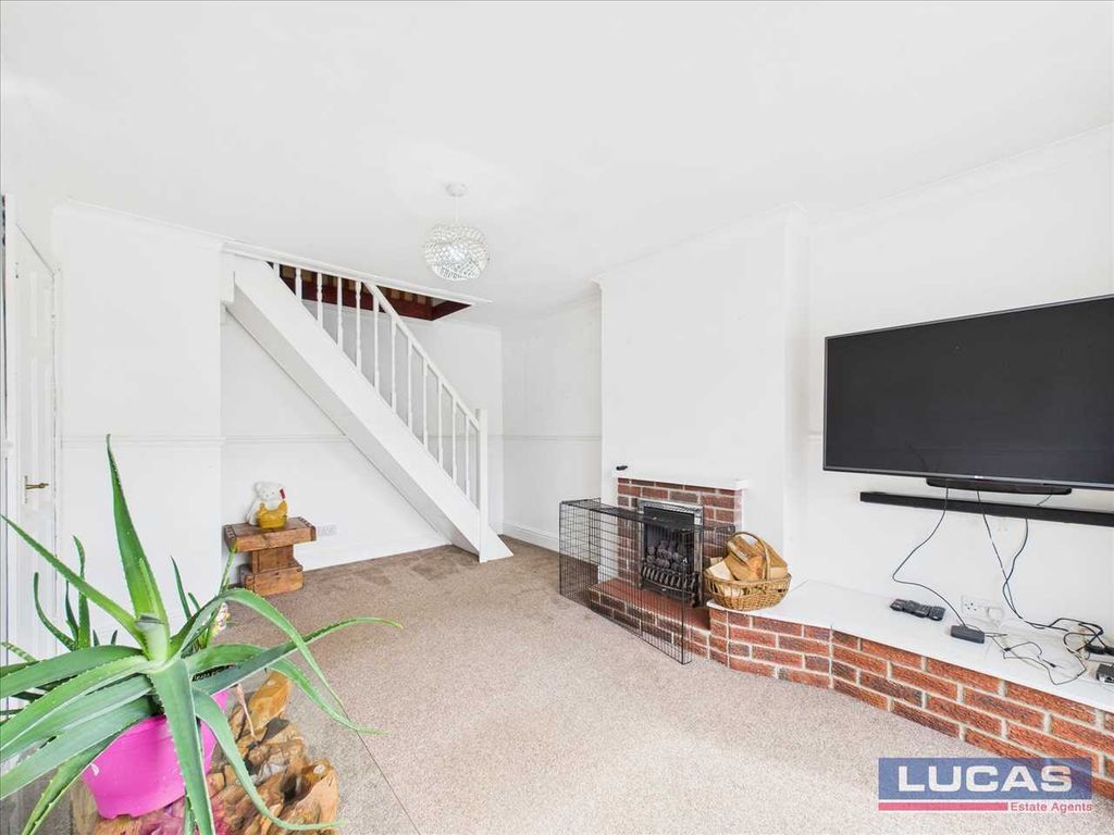 Property photo 2 of 21