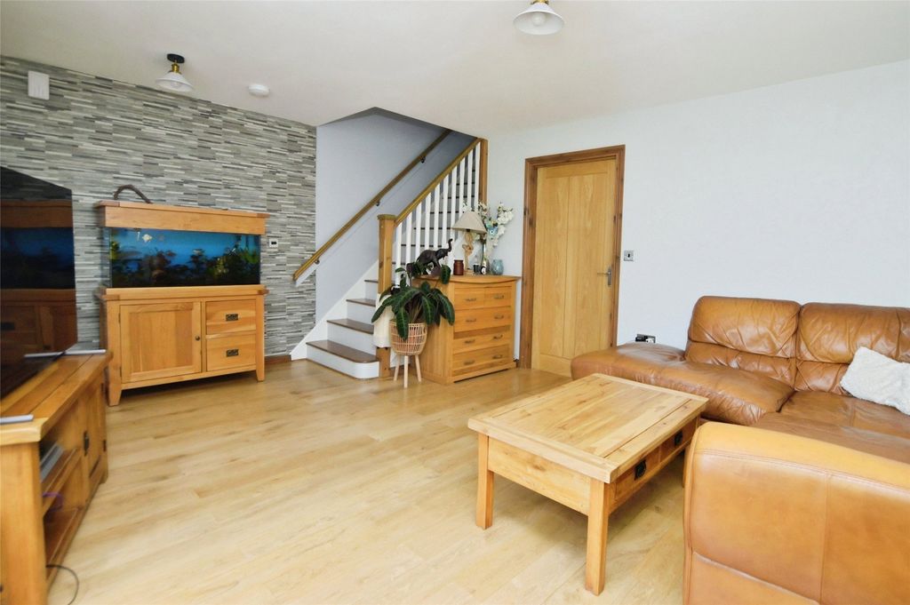 Property photo 2 of 13 Picture No. 07