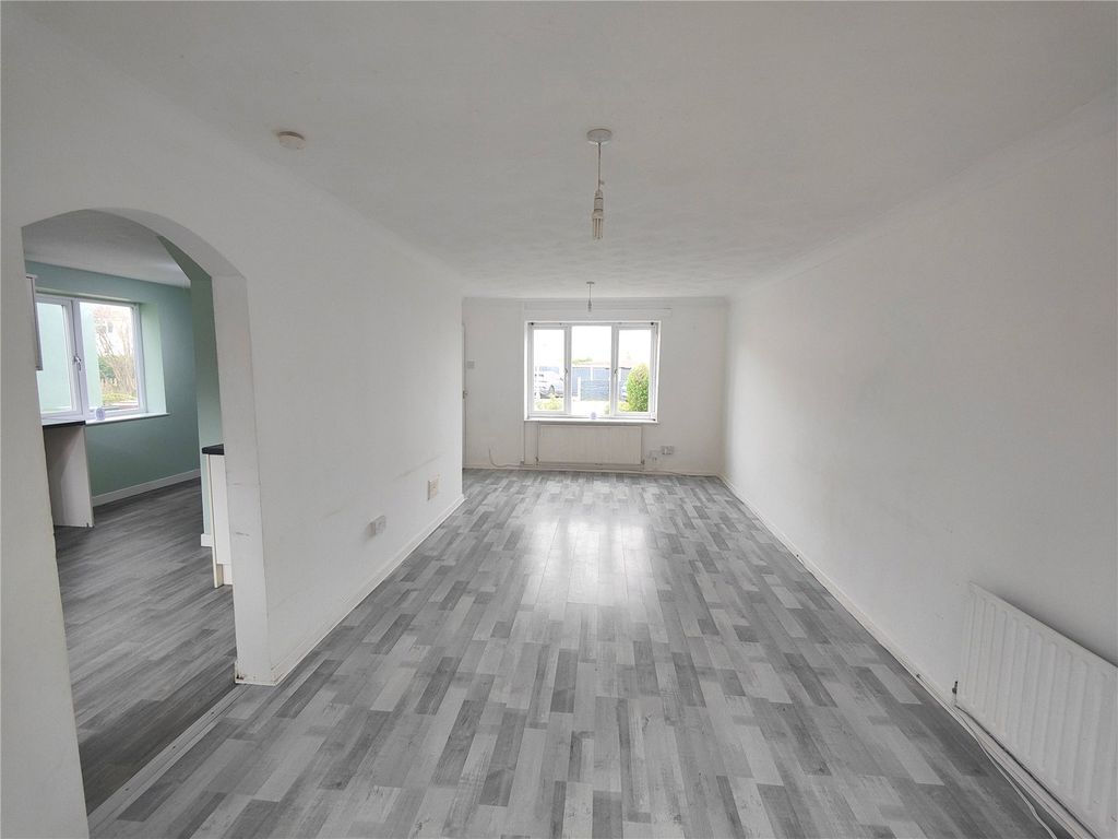 Property photo 2 of 15 Picture No. 36