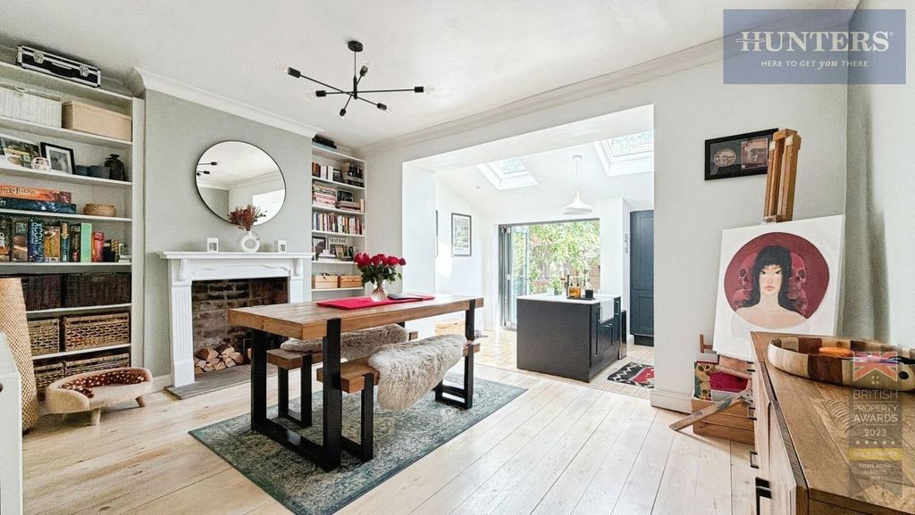 Property photo 1 of 17 Pbox-Img.Jpg