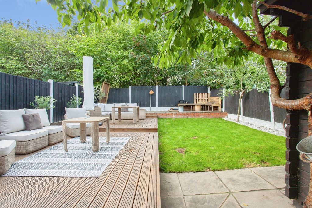 Property photo 2 of 11
