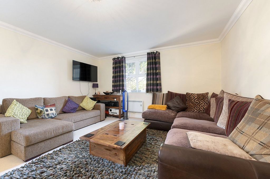 Property photo 3 of 19 Picture No. 30