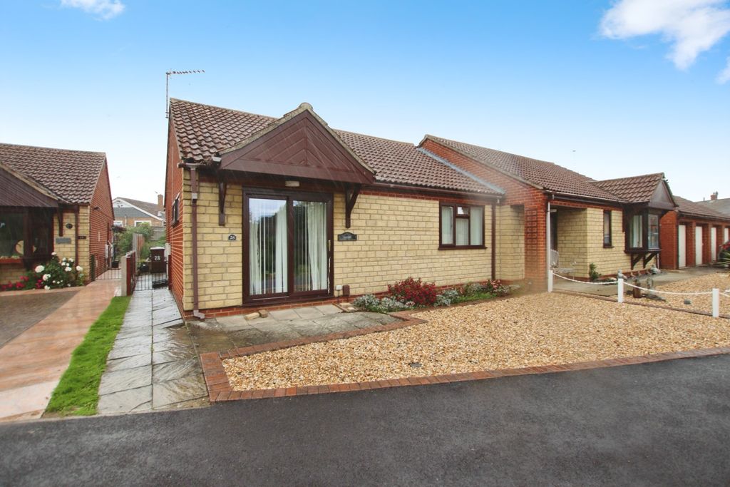 Property photo 2 of 12 4364651